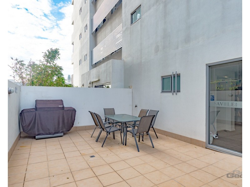 2101/19 Playfield Street, Chermside QLD 4032