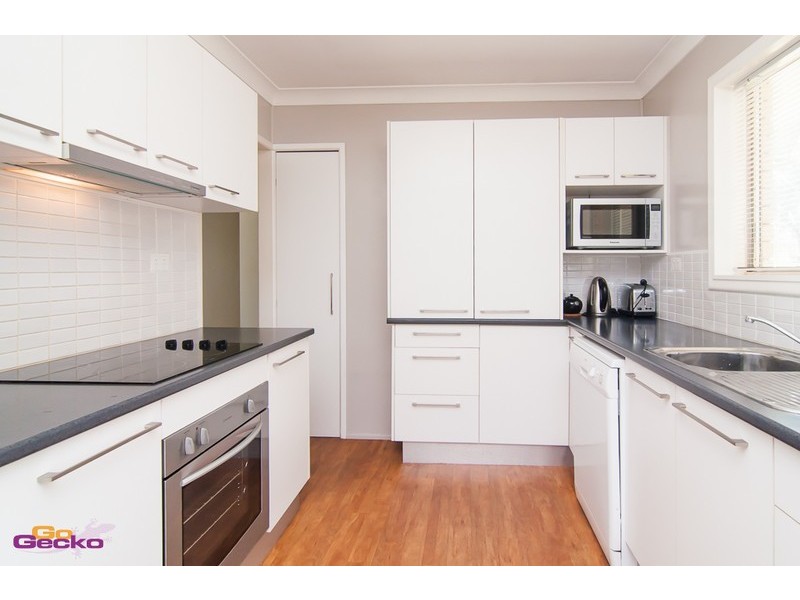 8 Tanbar Street, Zillmere QLD 4034