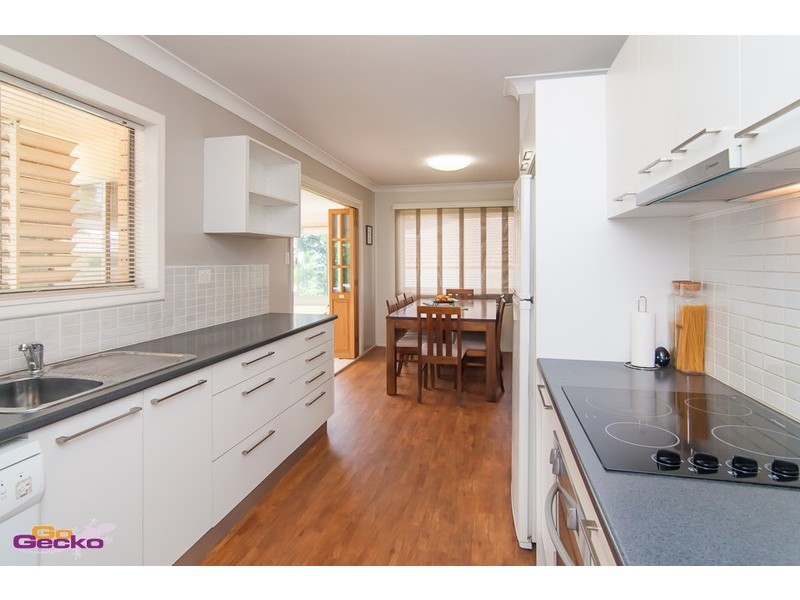 8 Tanbar Street, Zillmere QLD 4034