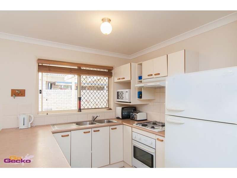 2 Manitoba Place, Wavell Heights QLD 4012