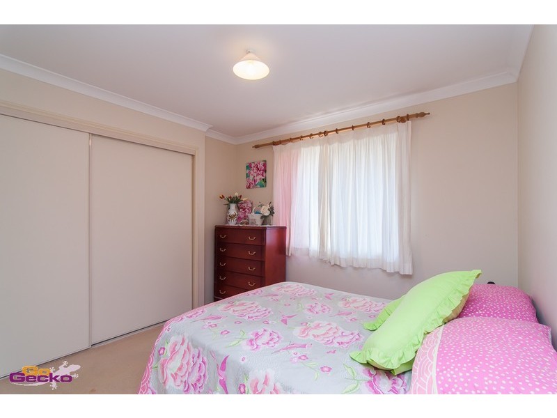 2 Manitoba Place, Wavell Heights QLD 4012