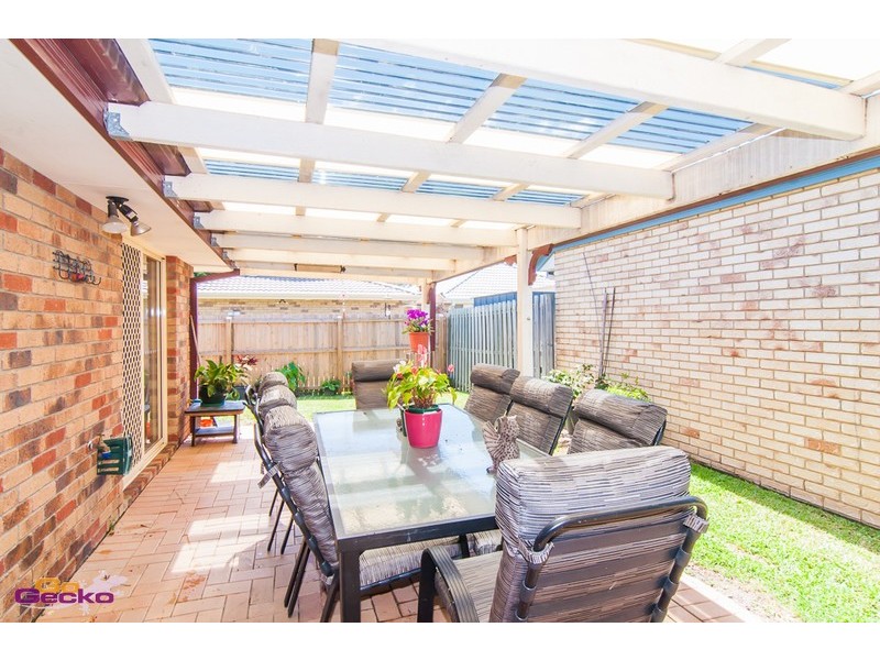 2 Manitoba Place, Wavell Heights QLD 4012