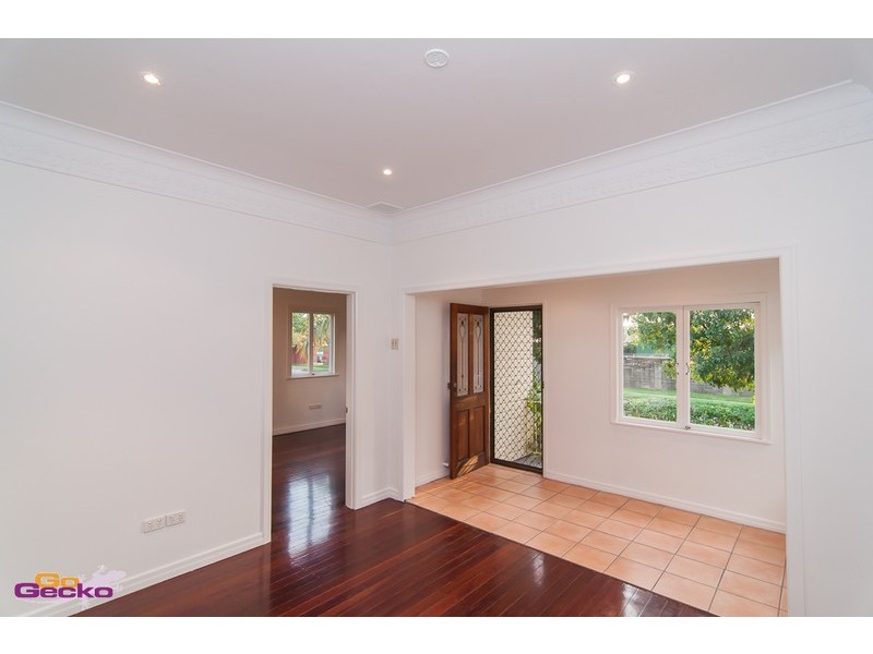 157 Nudgee Road, Ascot QLD 4007