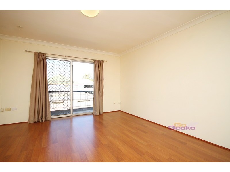 2/47 Pioneer Street, Zillmere QLD 4034