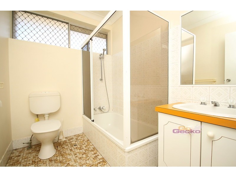 2/47 Pioneer Street, Zillmere QLD 4034