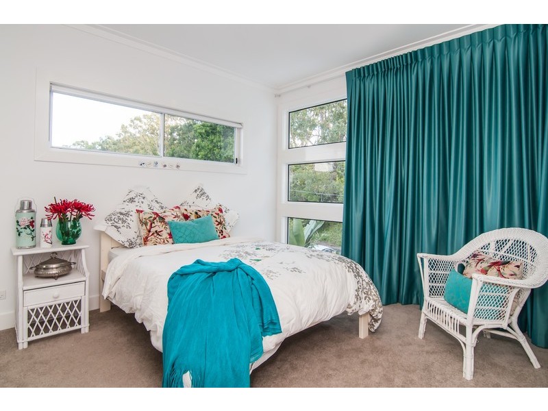 10 Lower Brighton Tce, Sandgate QLD 4017