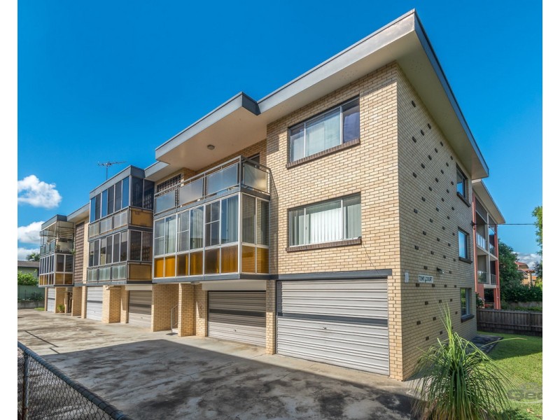 2/10 Kreutzer Street, Nundah QLD 4012