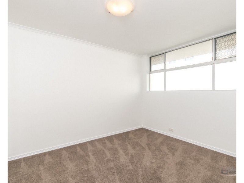 2/10 Kreutzer Street, Nundah QLD 4012