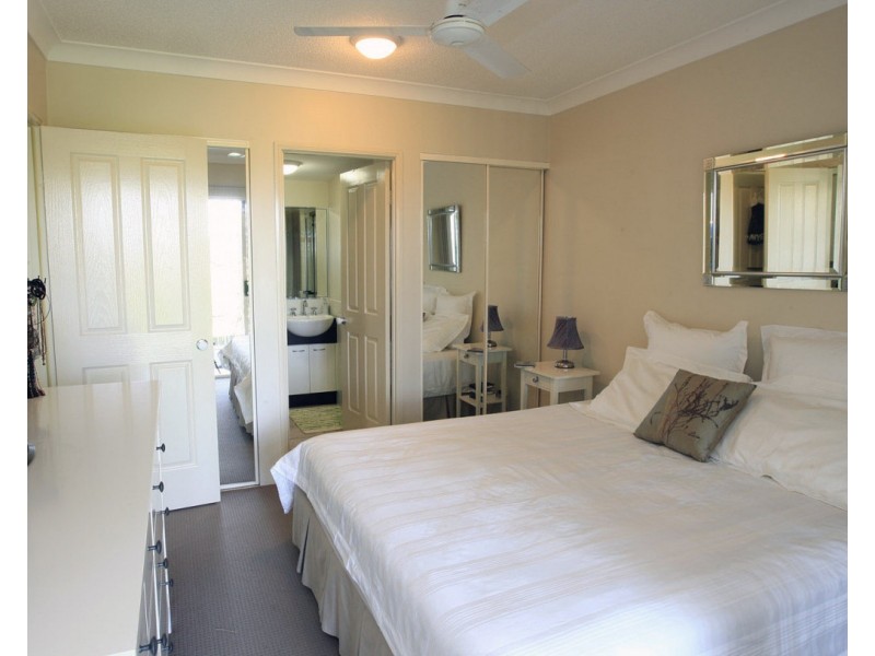 1/5 Whytecliffe Street, Albion QLD 4010