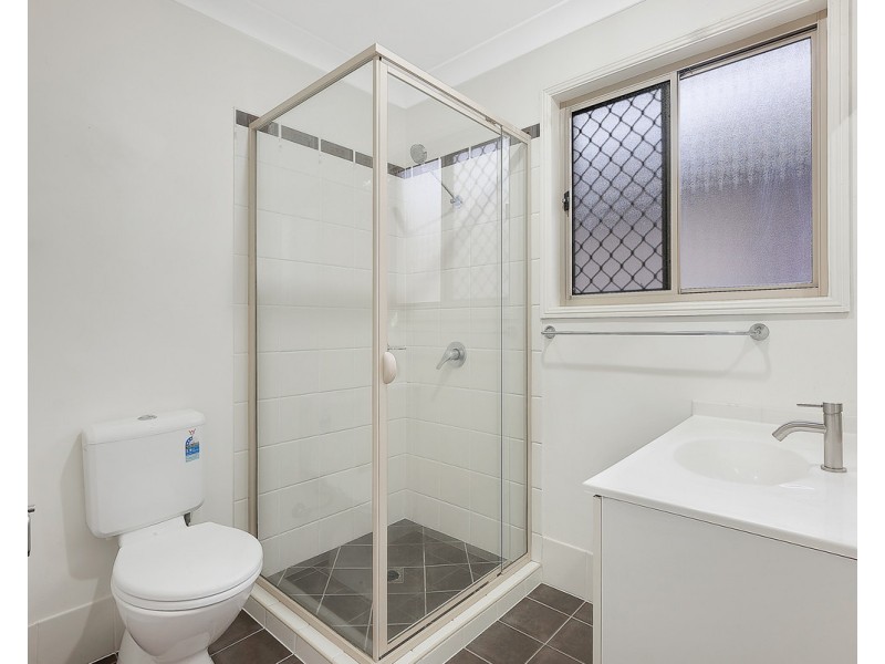8 Riley Court, North Lakes QLD 4509