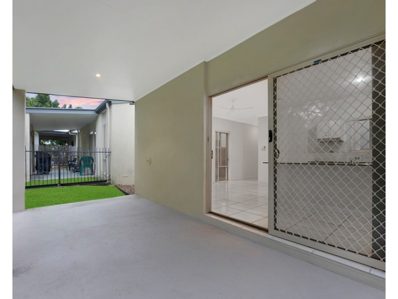 8 Riley Court, North Lakes QLD 4509
