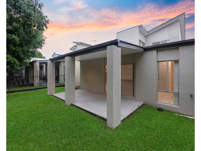 8 Riley Court, North Lakes QLD 4509