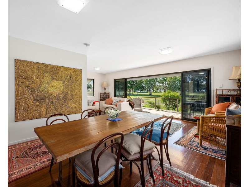 65 O’Quinn Street, Nudgee Beach QLD 4014