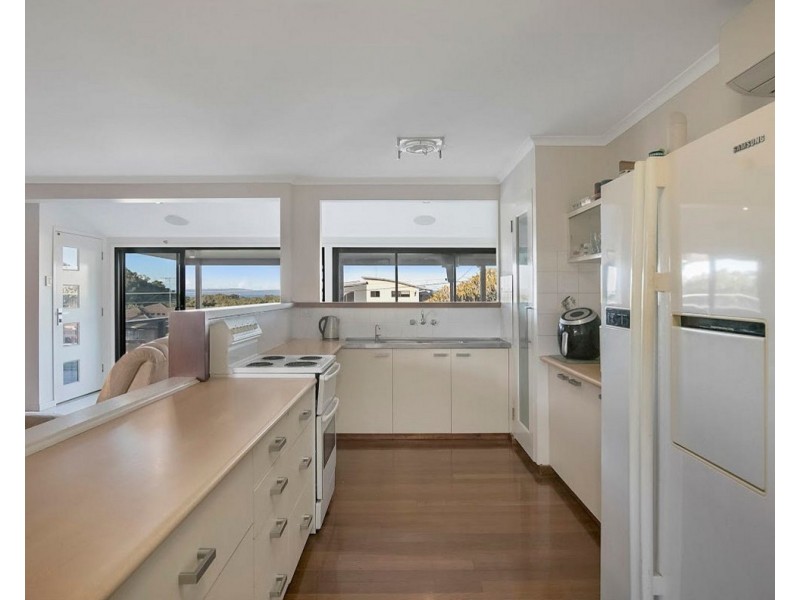 6 Paranka Drive South, Cleveland QLD 4163