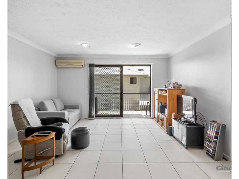 2/16 Pretoria Street, Zillmere QLD 4034