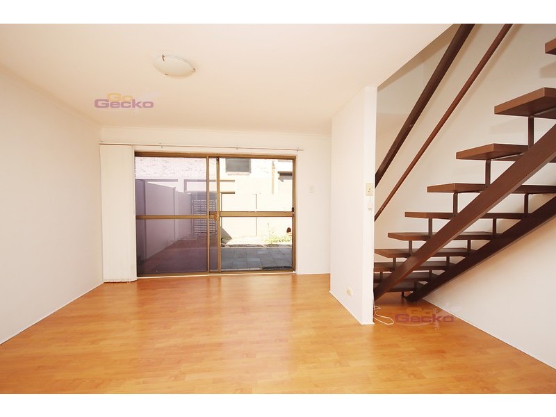 4/19 Seeney Street, Zillmere QLD 4034