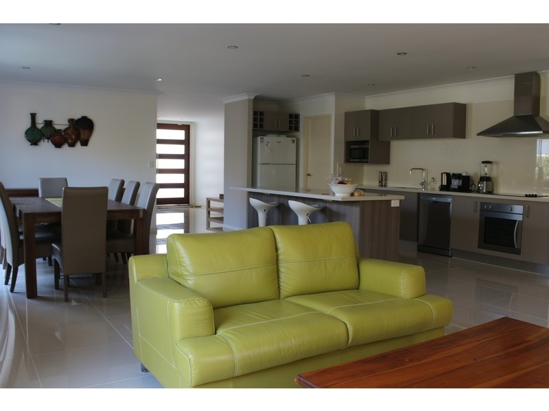 16 Azahar Street, Carseldine QLD 4034