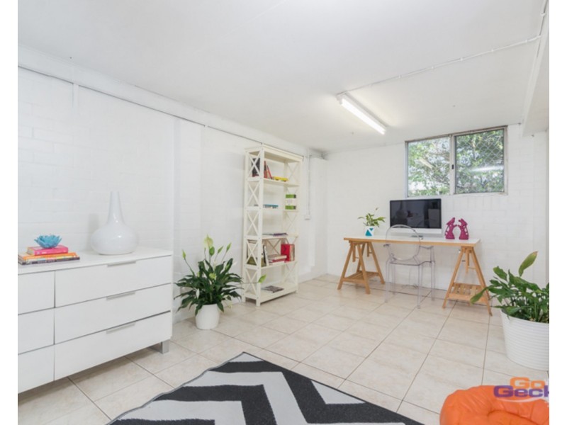 12 Leeson Street, Boondall QLD 4034