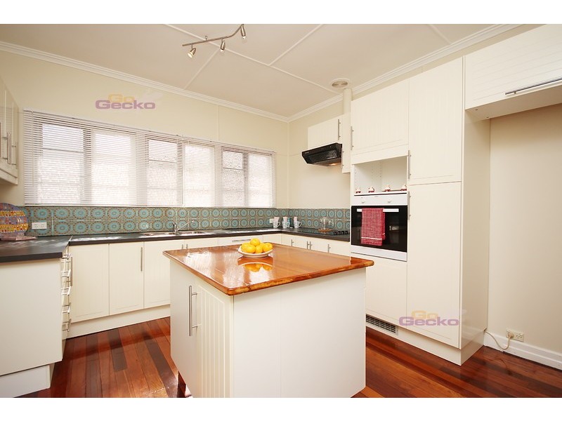 16 Hindmarsh Street, Banyo QLD 4014