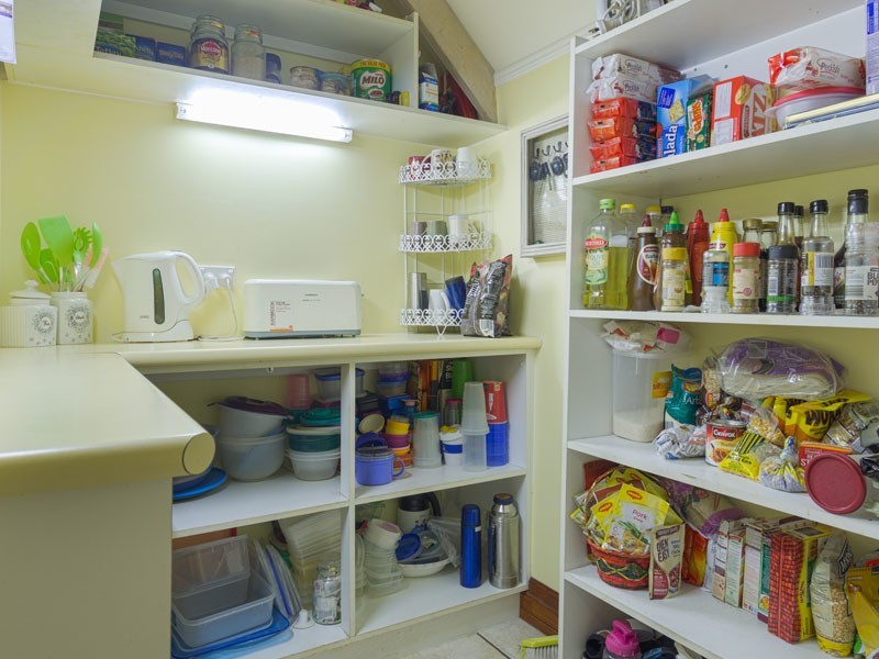 14 River Oaks Drive, Eatons Hill QLD 4037