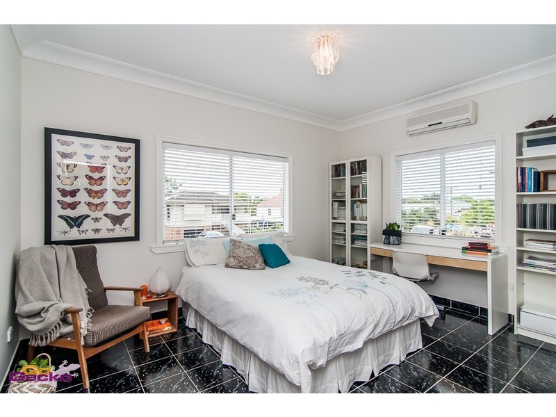 16 Hazlitt Street, Banyo QLD 4014