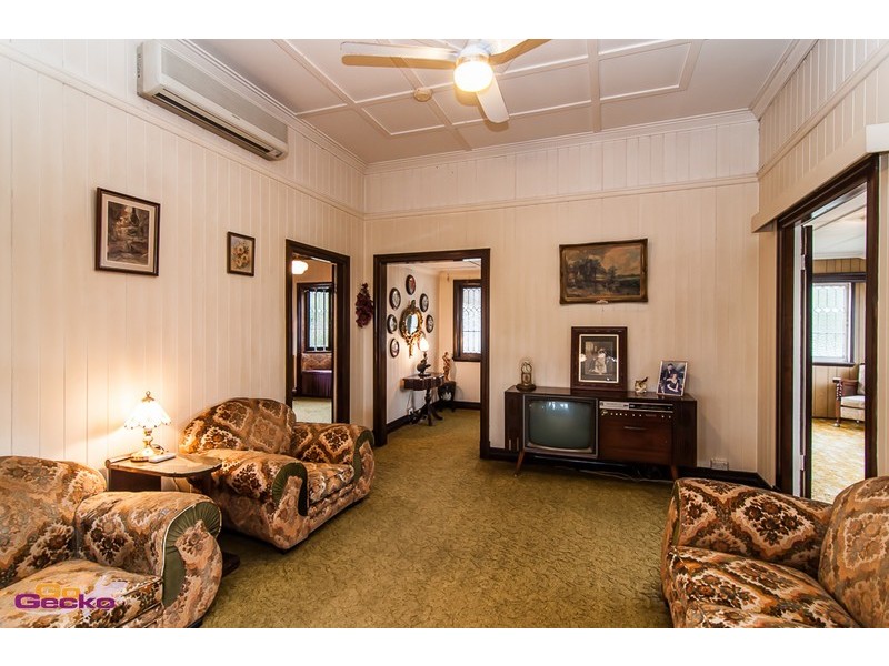 86 Rode Road, Wavell Heights QLD 4012