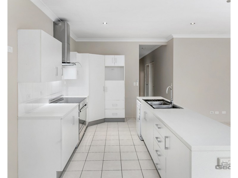 9 Station Avenue, Northgate QLD 4013