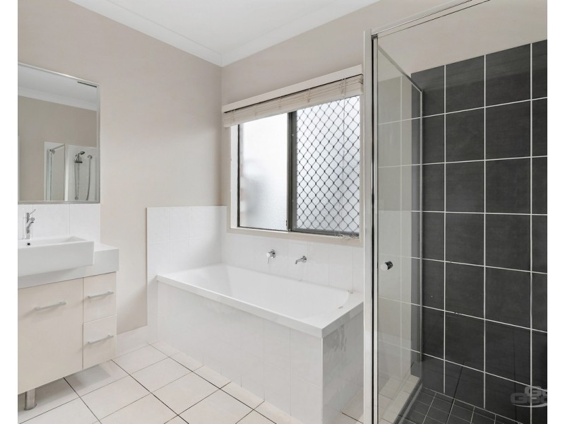 9 Station Avenue, Northgate QLD 4013