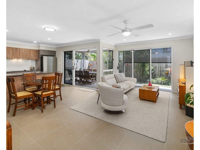 2/33 Lacey Road, Carseldine QLD 4034