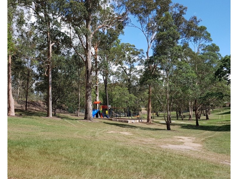 11 Leis Road West, Kallangur QLD 4503