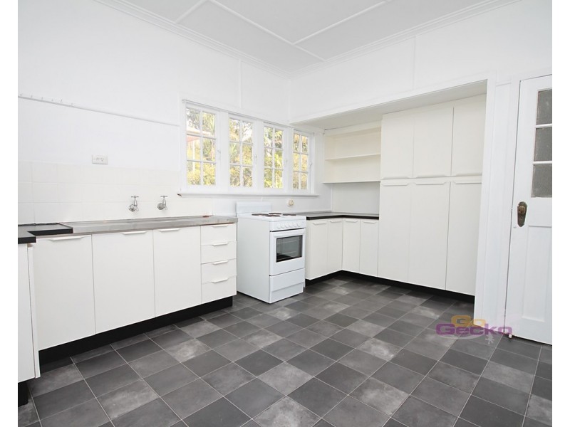 22 Parker Avenue, Northgate QLD 4013