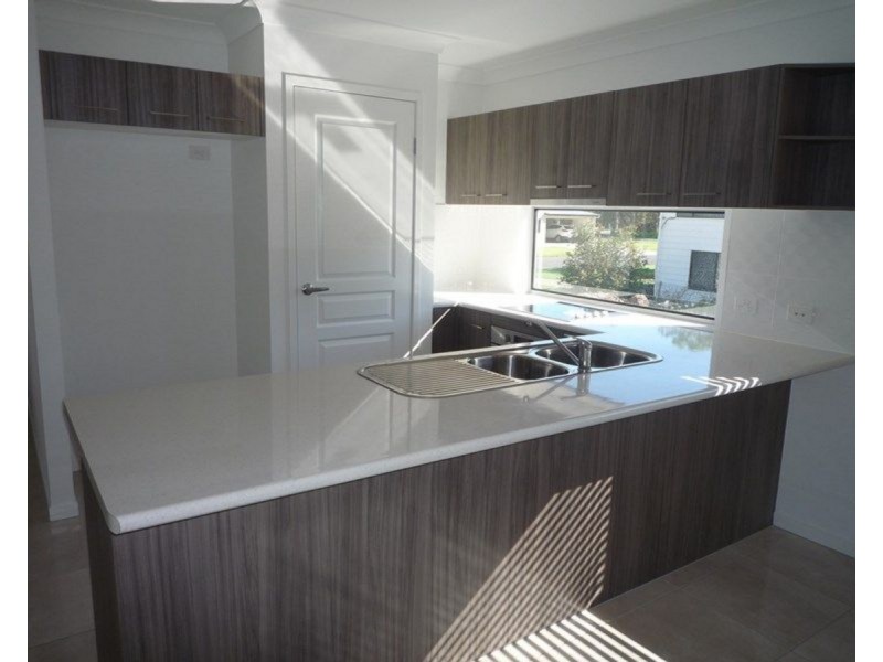 16 Nundah Street, Brighton QLD 4017