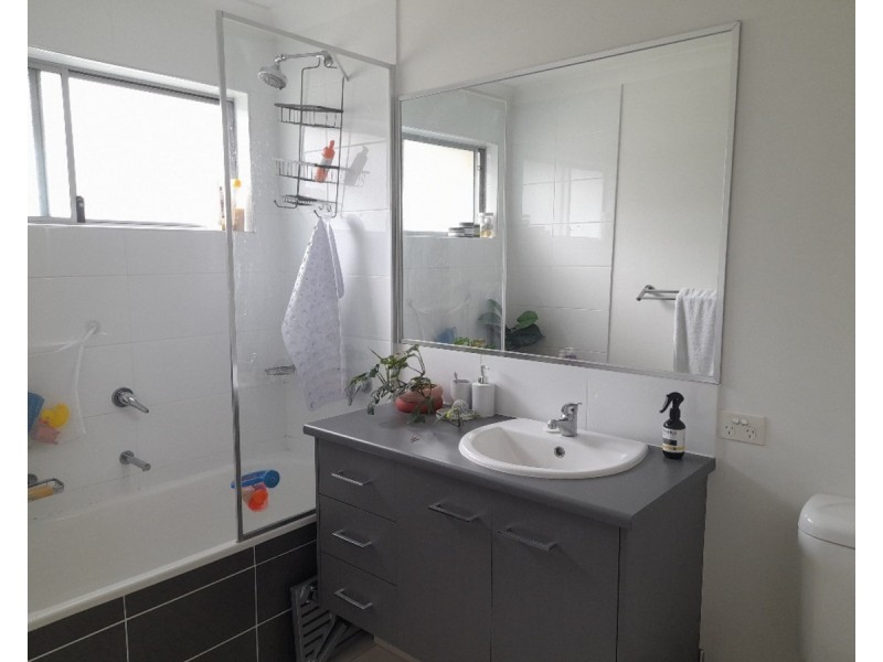 16 Nundah Street, Brighton QLD 4017