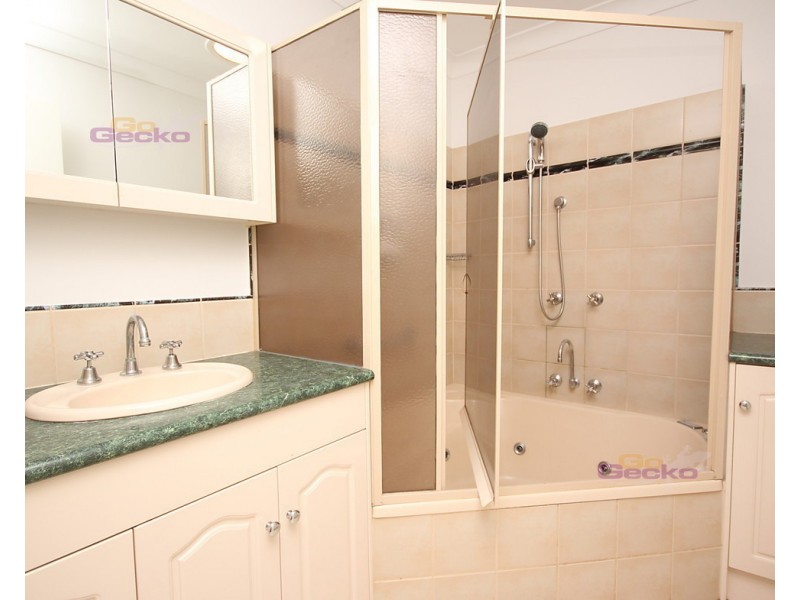 1/83 Wilgarning Street, Stafford Heights QLD 4053