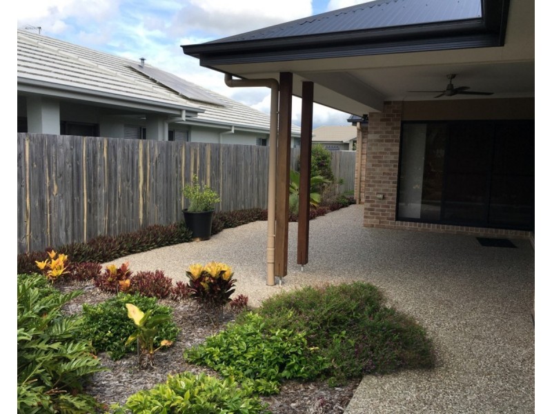 52 Ravensbourne Crescent, North Lakes QLD 4509