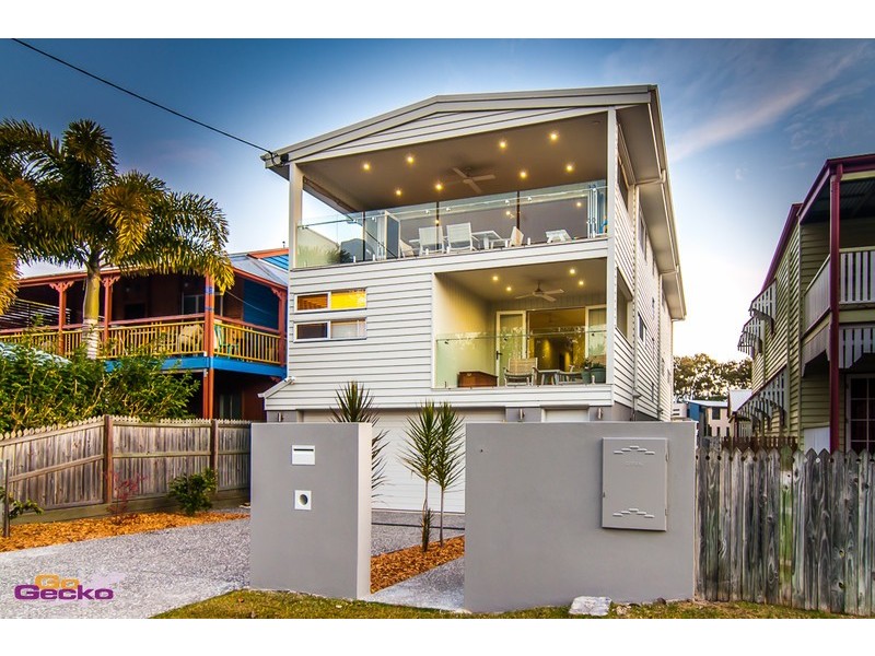 28 O’Quinn Street, Nudgee Beach QLD 4014