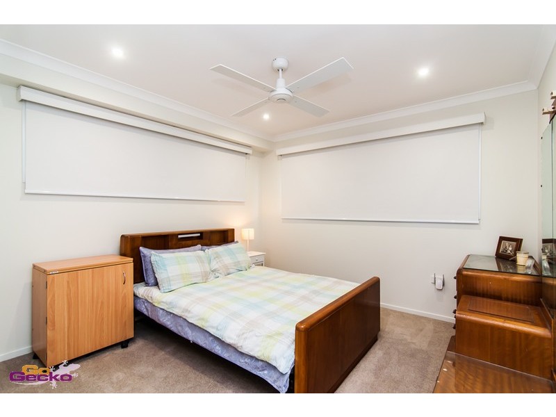 28 O’Quinn Street, Nudgee Beach QLD 4014