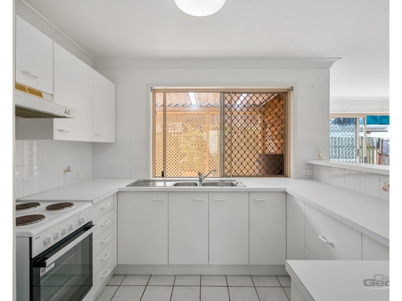 2/8 Pioneer Street, Zillmere QLD 4034