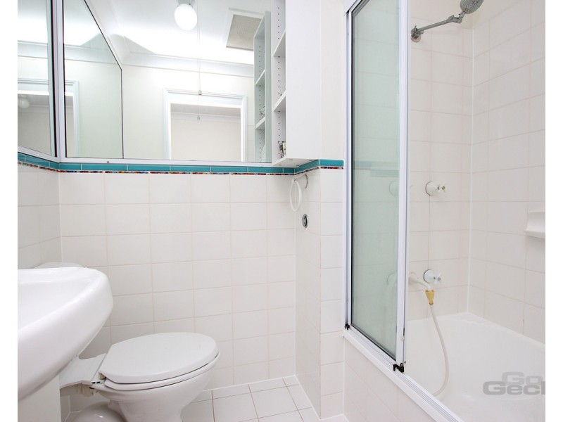 8/63-65 Montpelier Street, Clayfield QLD 4011