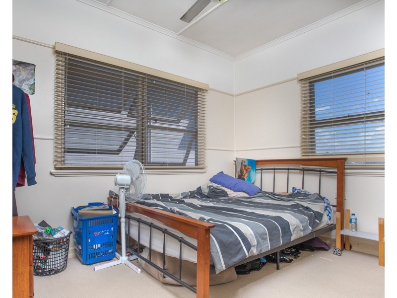 201 Scarborough Road, Scarborough QLD 4020