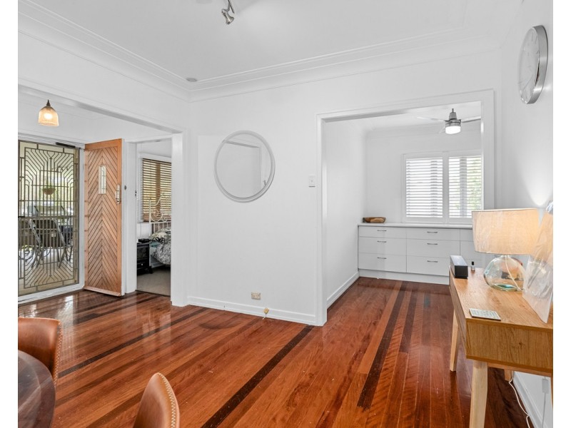 67 Eleventh Avenue, Kedron QLD 4031