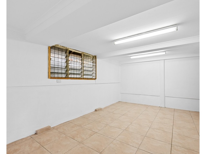 67 Eleventh Avenue, Kedron QLD 4031