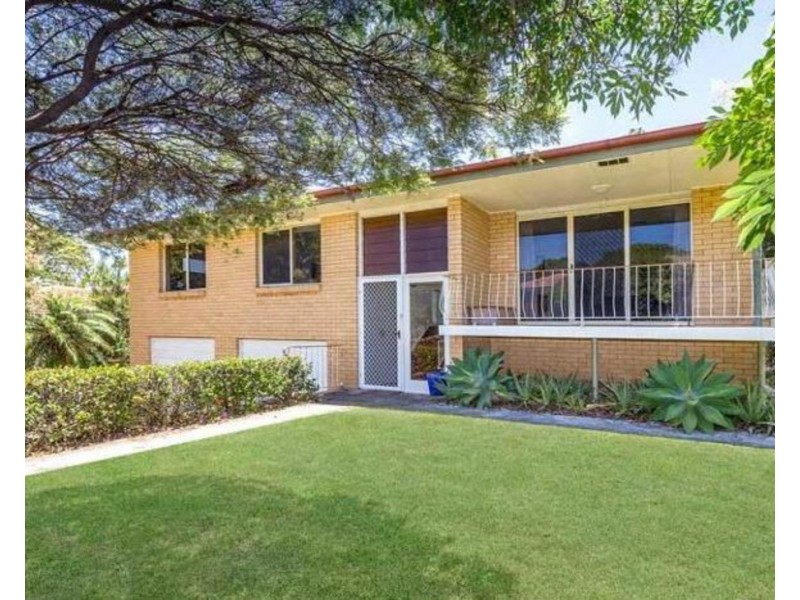 18 Gable Street, Stafford Heights QLD 4053