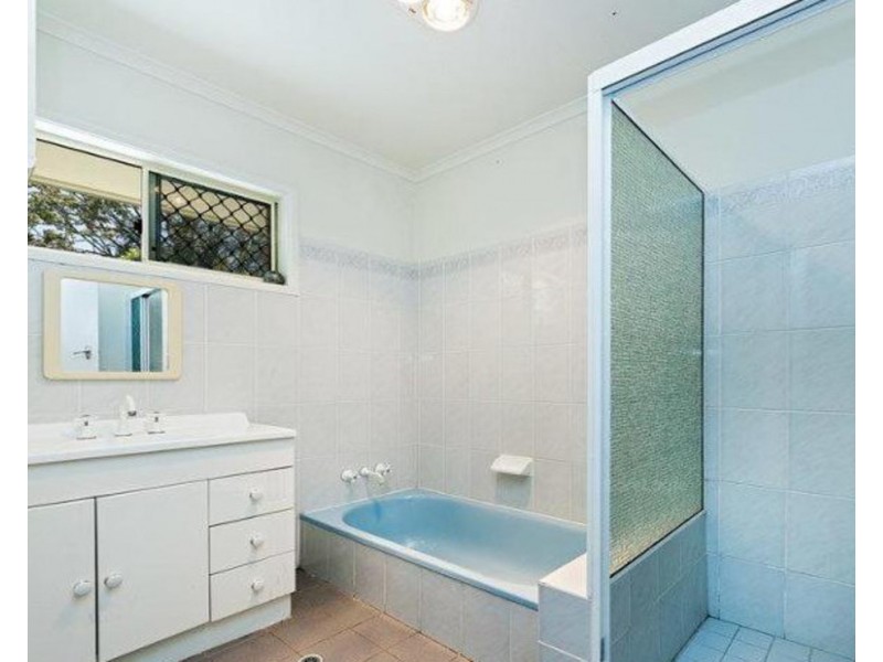 18 Gable Street, Stafford Heights QLD 4053