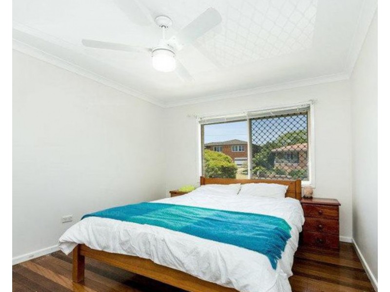 18 Gable Street, Stafford Heights QLD 4053