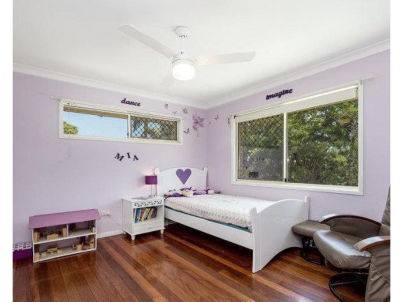 18 Gable Street, Stafford Heights QLD 4053