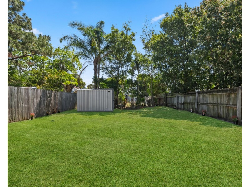 35 Sportsground Street, Redcliffe QLD 4020