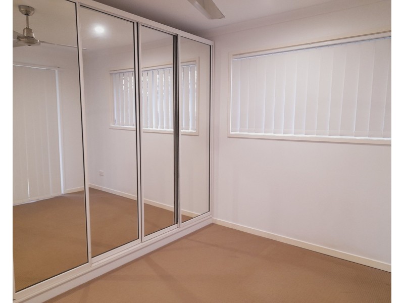 8 Apple Circuit, Griffin QLD 4503