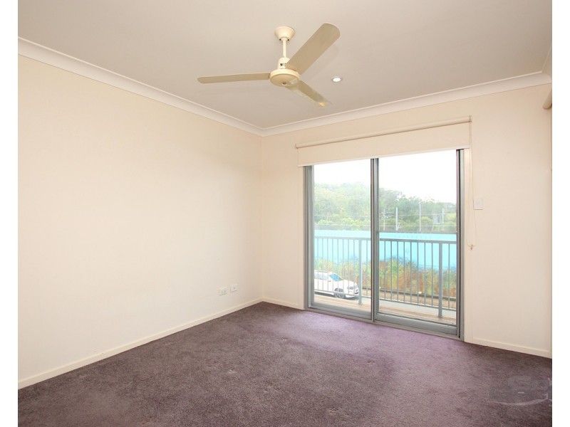 3/4 Petrie Street, Petrie QLD 4502