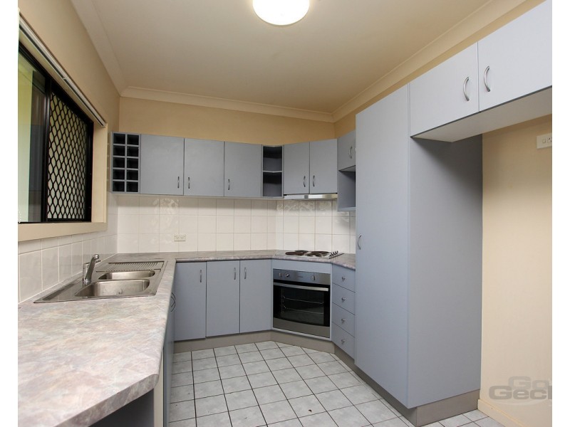 1/36 Warren Street, St Lucia QLD 4067